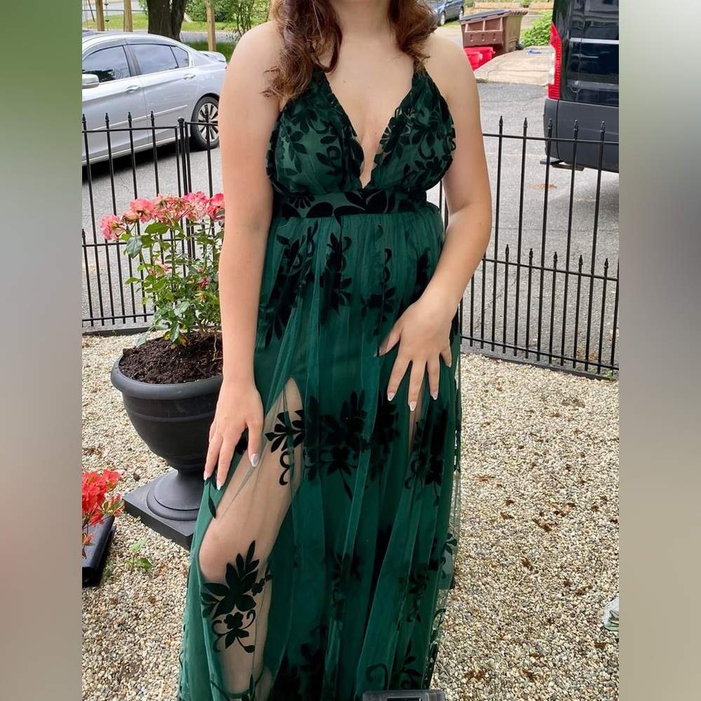 Elegant Green Floral Maxi Dress